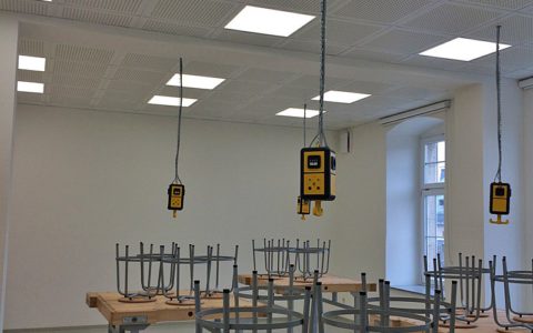 Eletroinstallation Beleuchtung für Schulen
